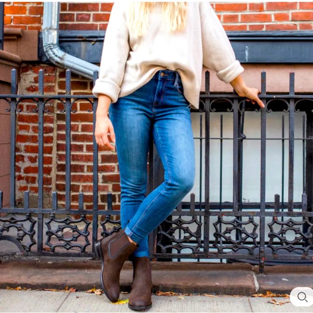 Thursday boot co duchess boot in brown